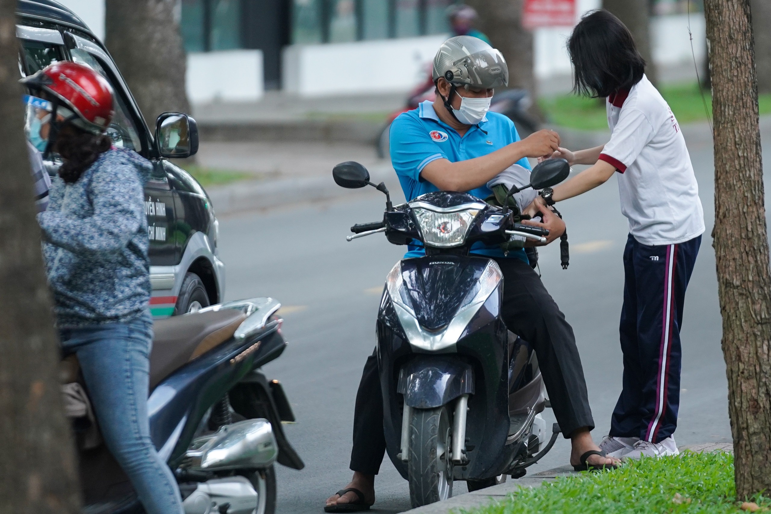 Thi tốt không con câu hỏi nói lên nỗi lòng cha mẹ vào mùa thi cử ảnh 5 Thi tot khong con cau hoi noi len noi long cha me vao mua thi cu anh 5