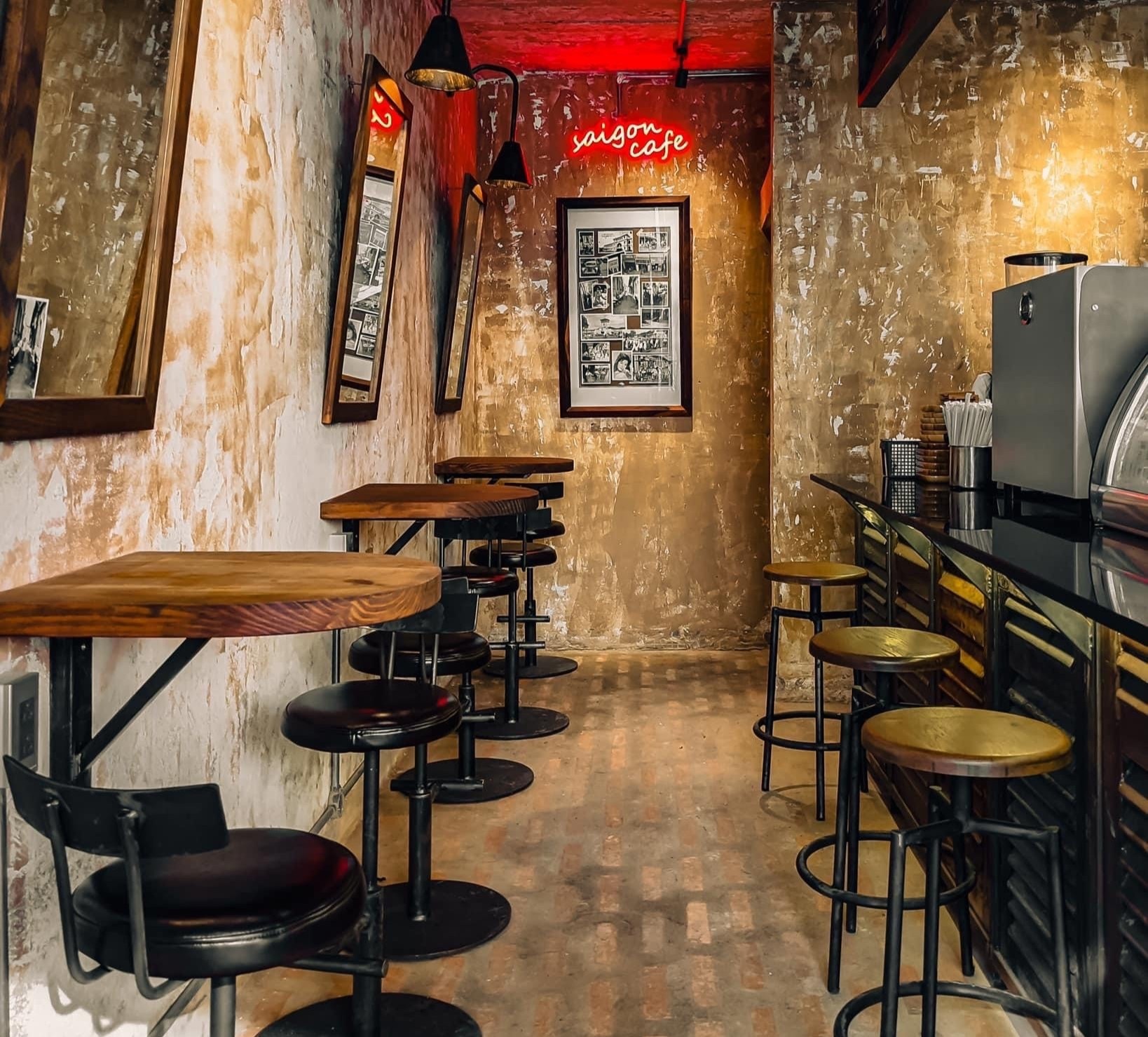 Cac quan ca phe o TP.HCM tim moi cach song chung voi dich anh 2