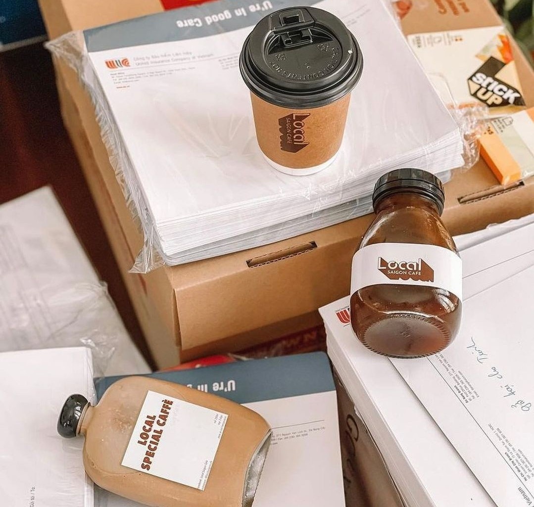 Cac quan ca phe o TP.HCM tim moi cach song chung voi dich anh 3