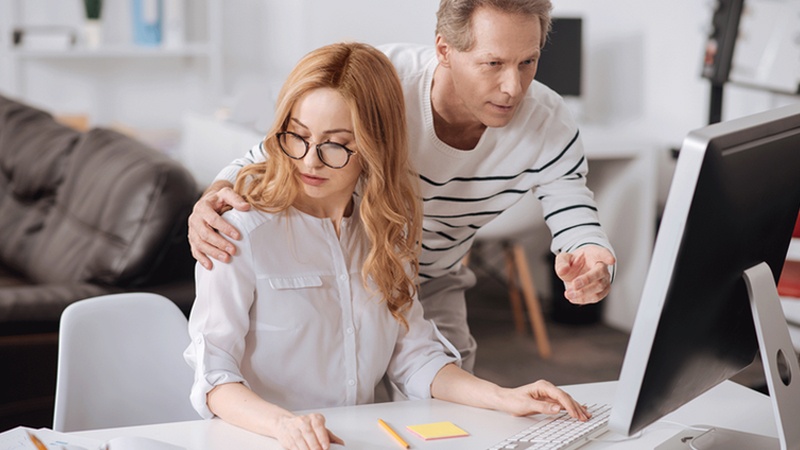 Hang game My bi kien vi dung tung quay roi tinh duc anh 2