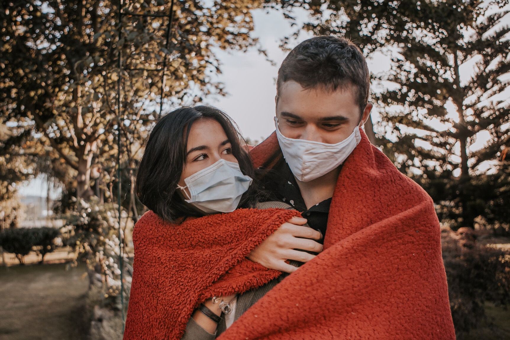 Chi phi dat do khien nguoi tre e ngai khi hen ho anh 2