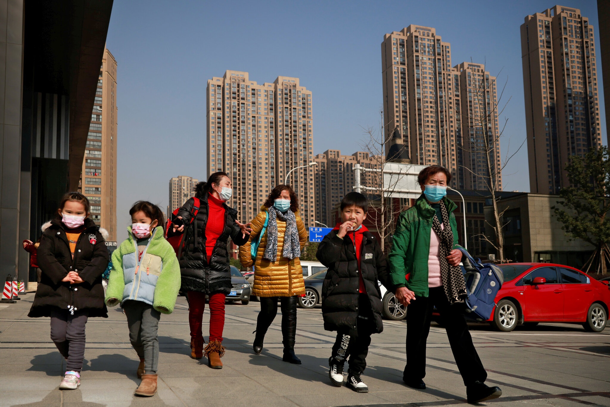 Ba me don than bi bo lai trong chinh sach sinh them con cua Trung Quoc anh 2