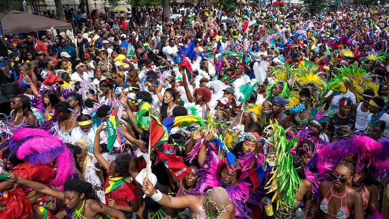 Nhiều người tham gia lễ hội tự phát ở New York bất chấp dịch bệnh ảnh 2 Nhieu nguoi tham gia le hoi tu phat o New York bat chap dich benh anh 2