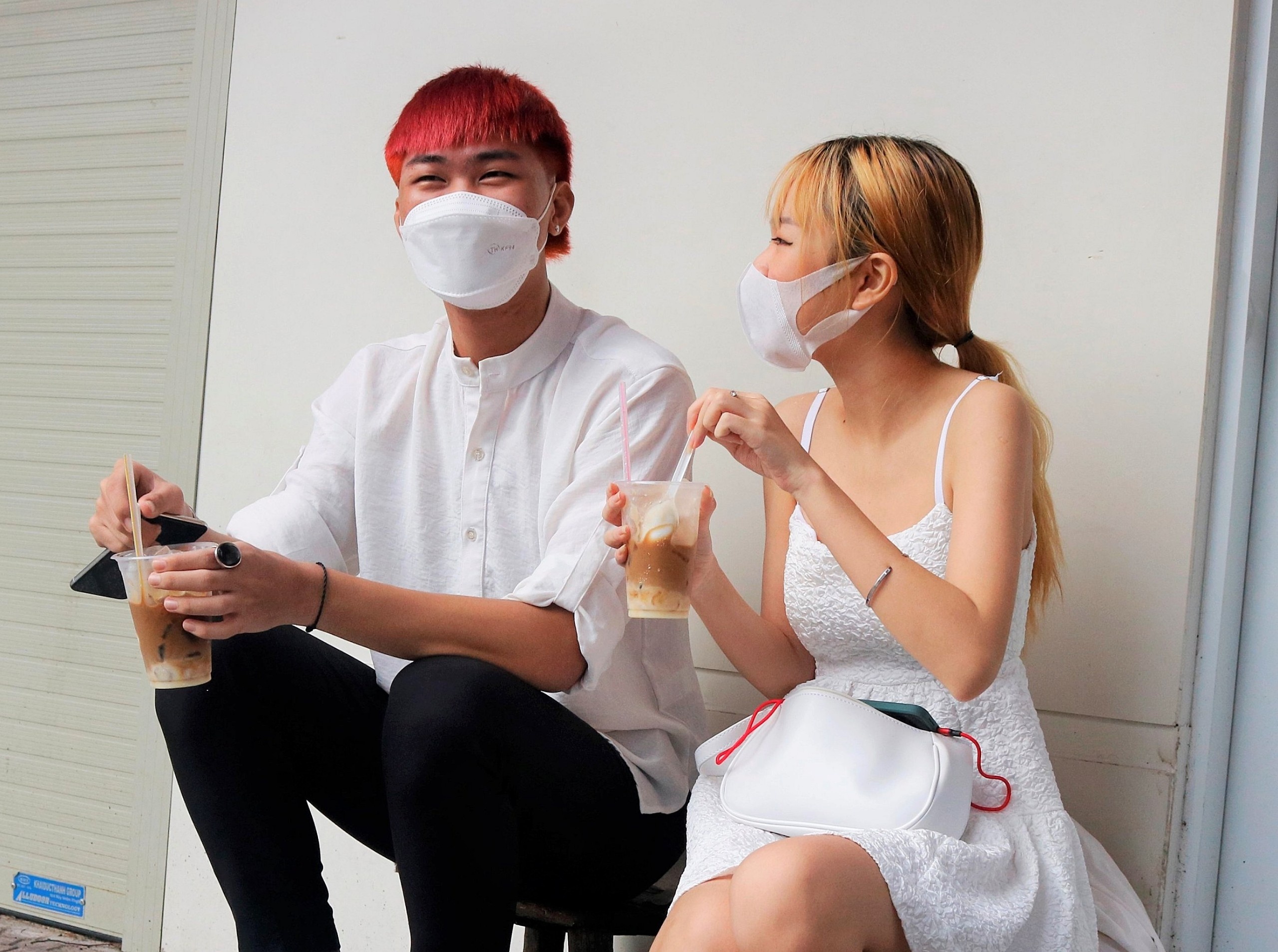 Người dân TP.HCM xuống phố sáng thứ 7 đầu tiên hậu giãn cách ảnh 2 Nguoi dan TP.HCM xuong pho sang thu 7 dau tien hau gian cach anh 2