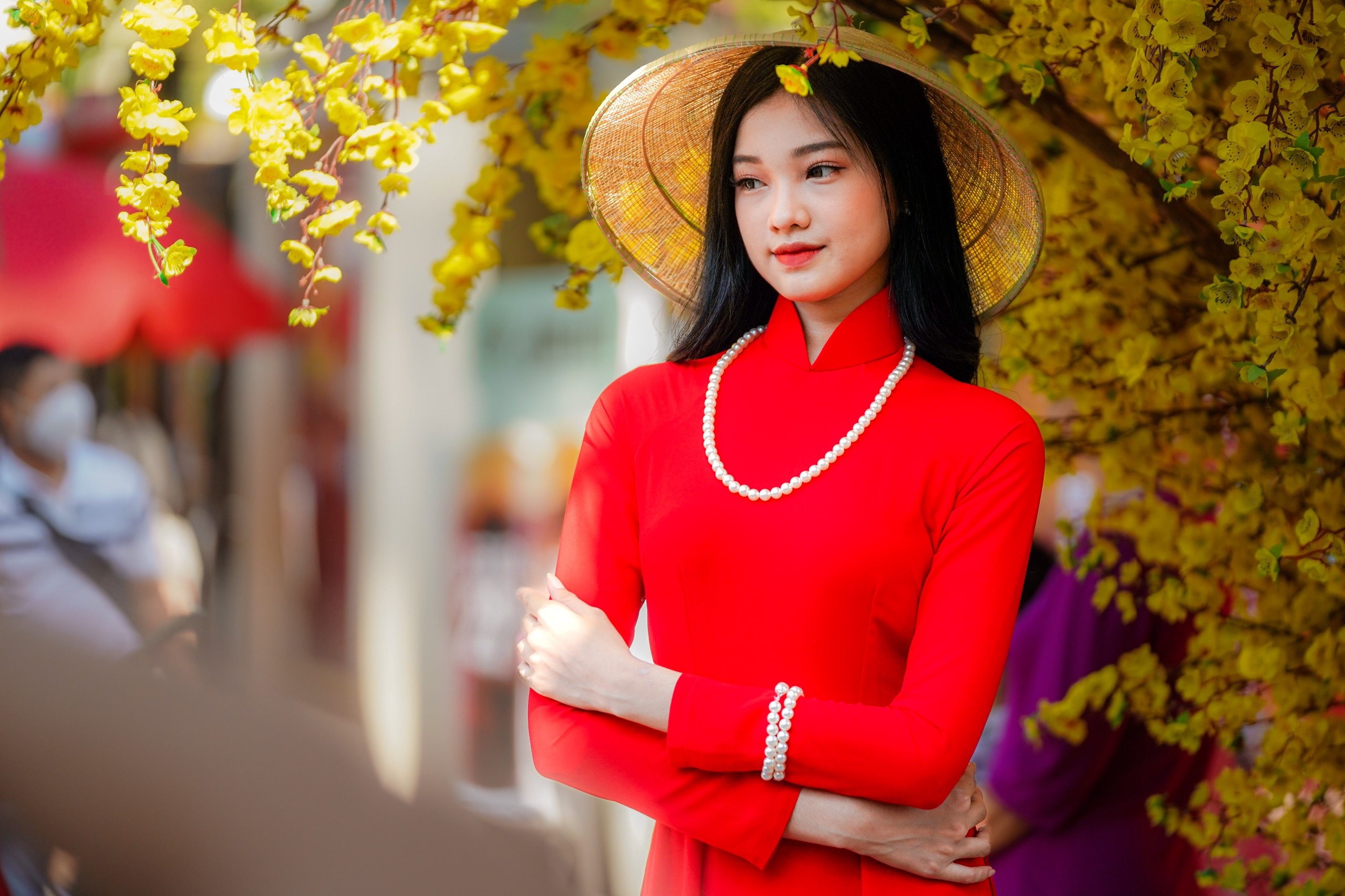 Pho ong do o TP.HCM nhon nhip trong ngay dau mo cua hinh anh