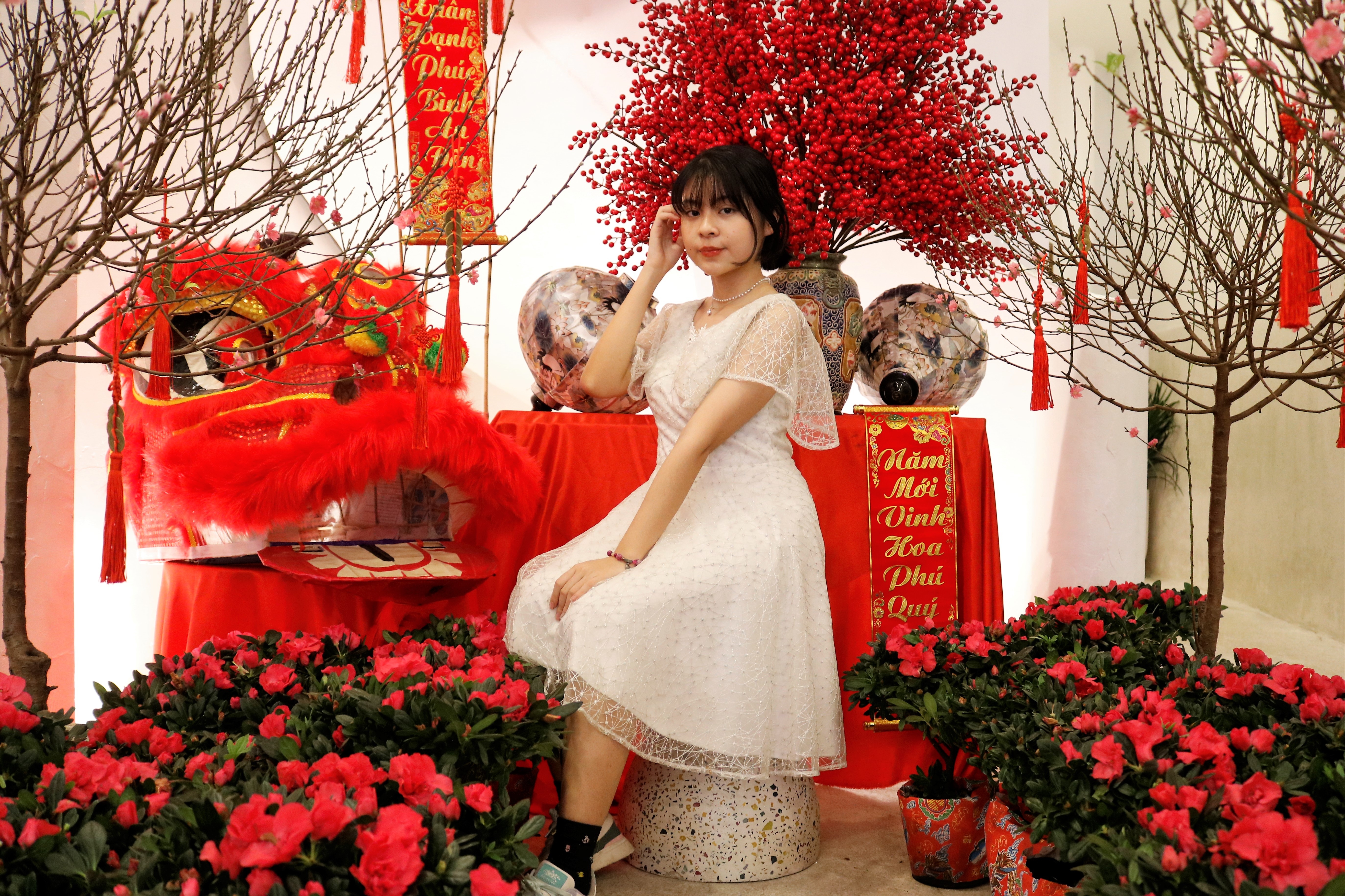 Quan ca phe trang tri Tet som thu hut gioi tre TP.HCM den check-in anh 2