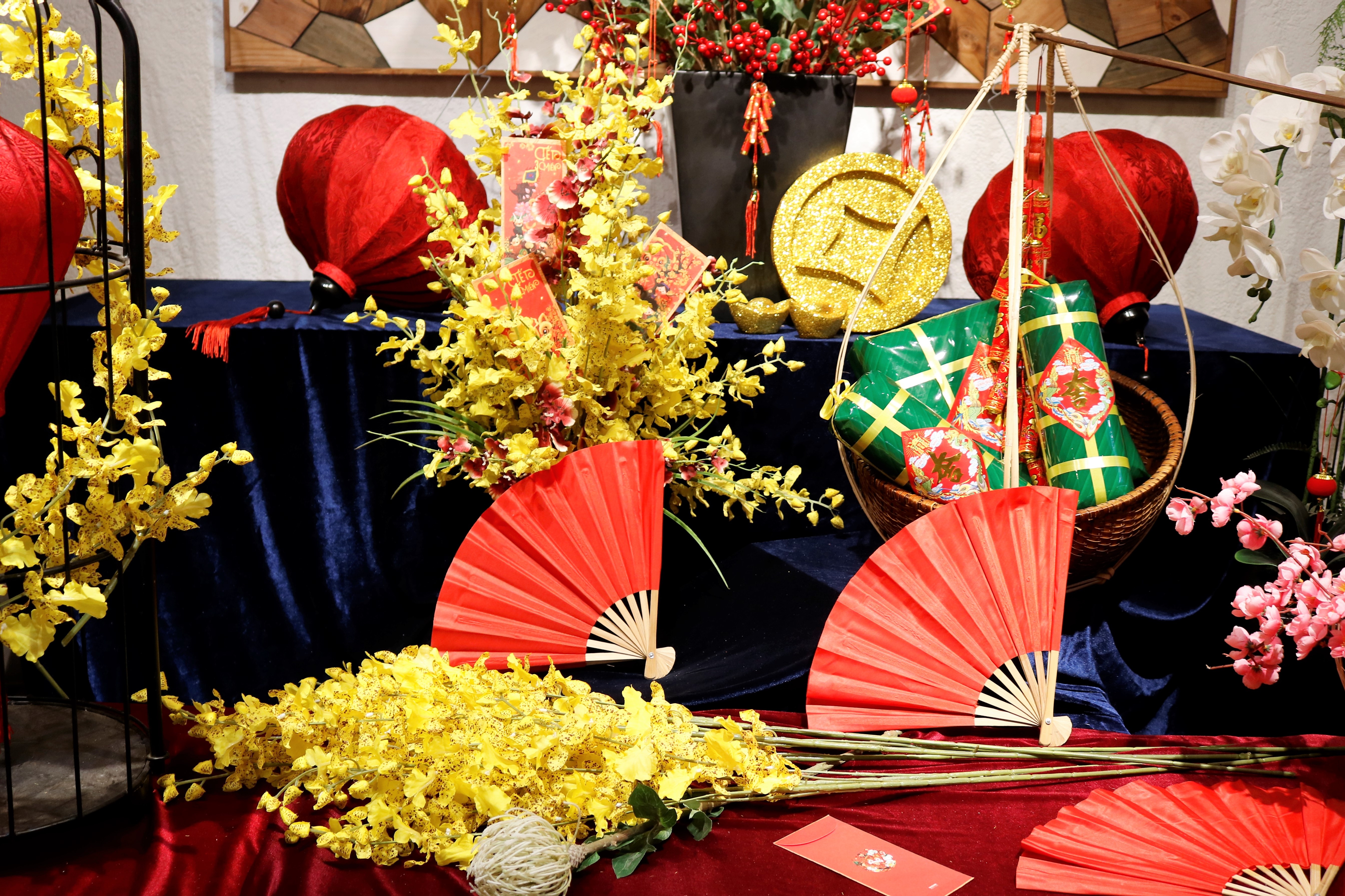 Quan ca phe trang tri Tet som thu hut gioi tre TP.HCM den check-in anh 15