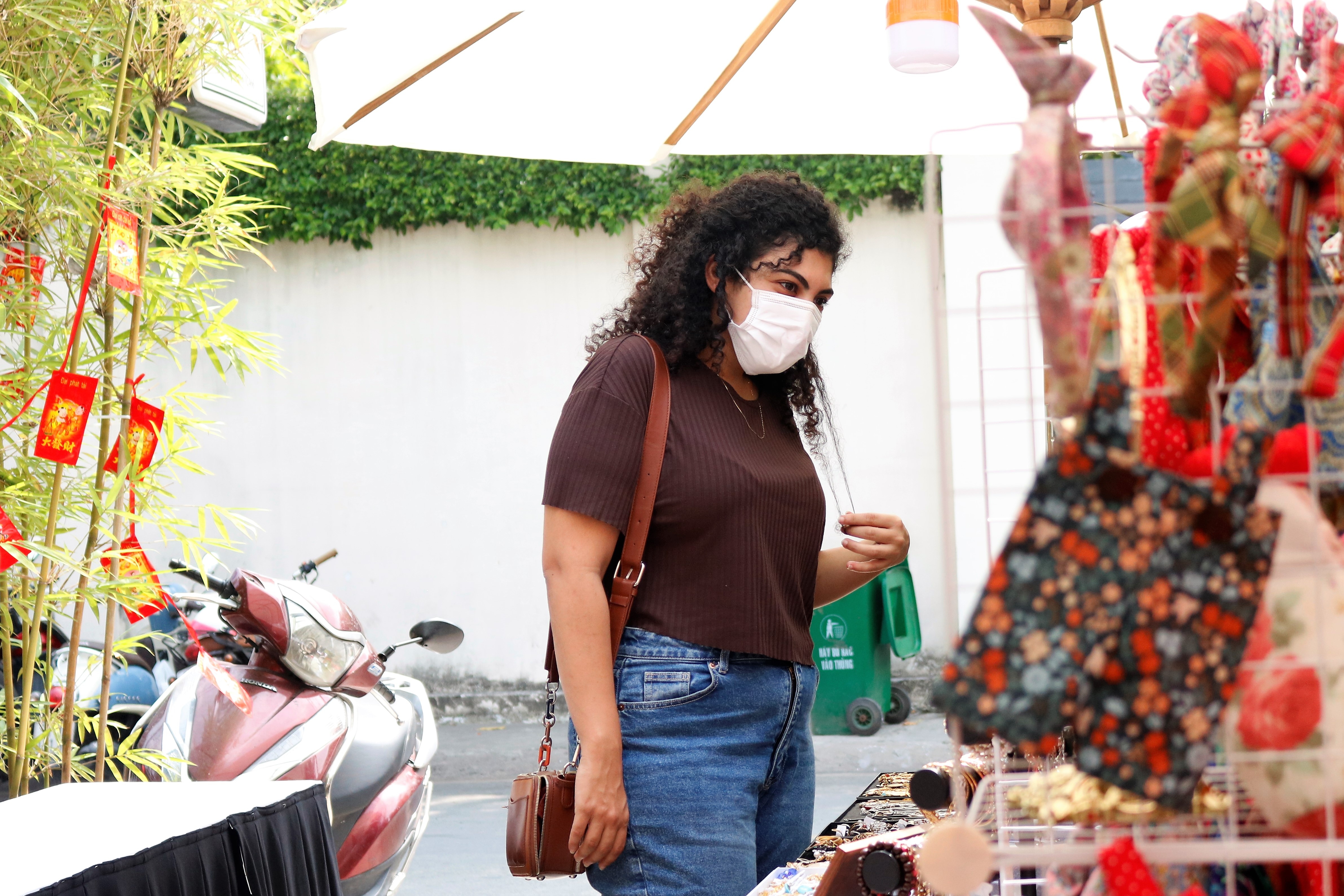 Thao Dien sam Tet anh 1