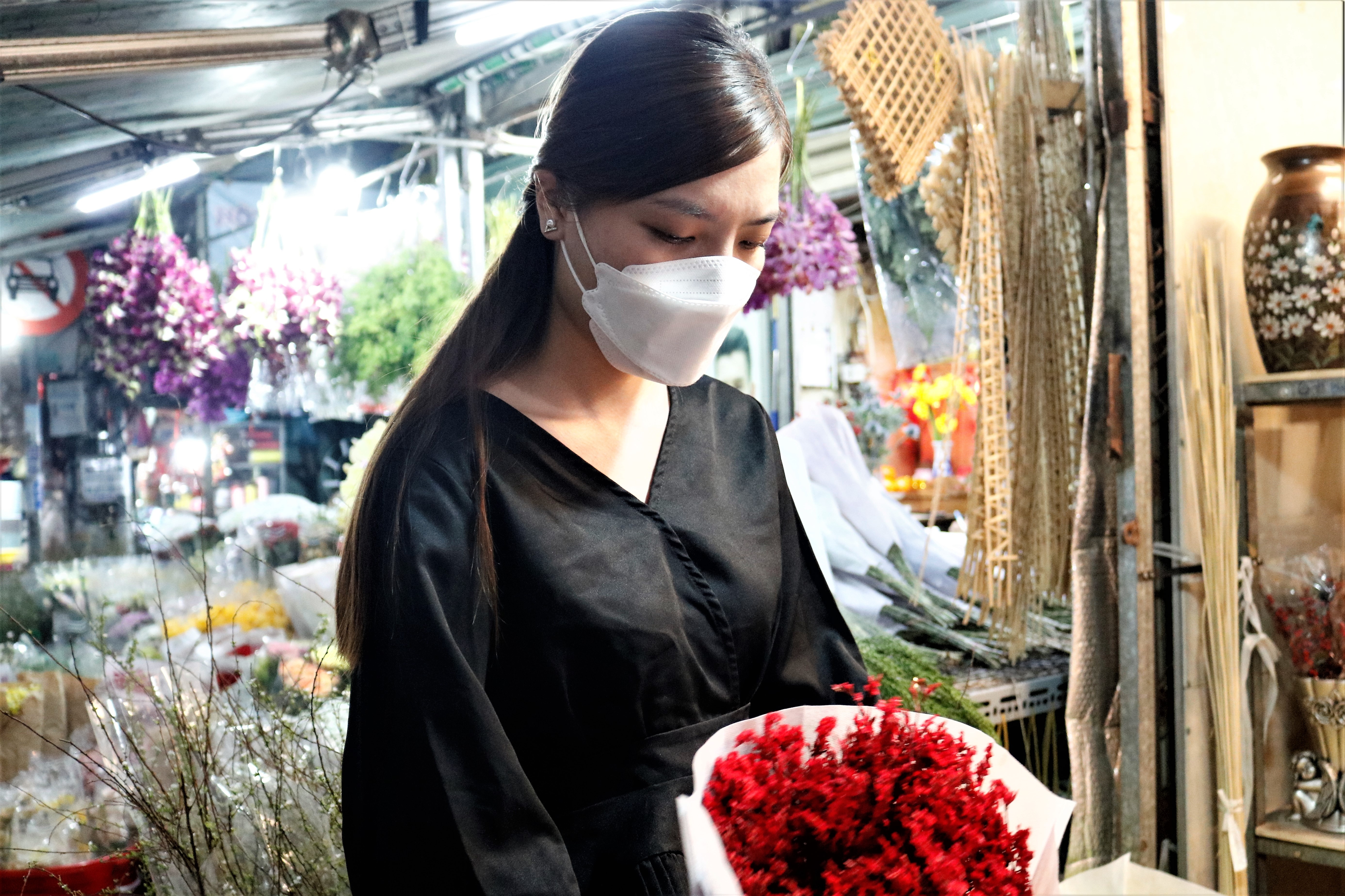 Cho hoa Ho Thi Ky tap nap dip can Tet anh 4