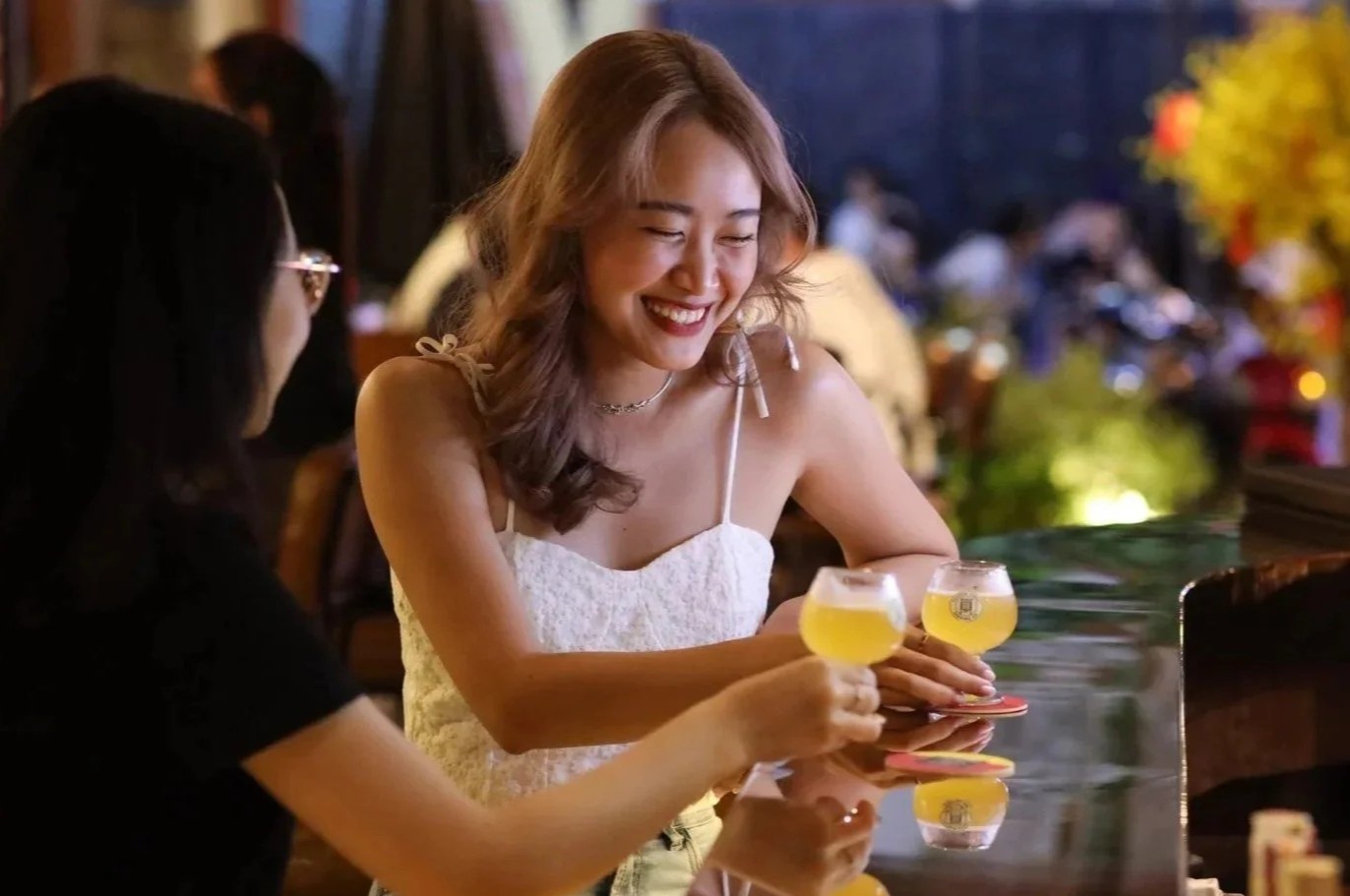 Kho dat ban, tim cho an nhung ngay cuoi nam o TP.HCM hinh anh