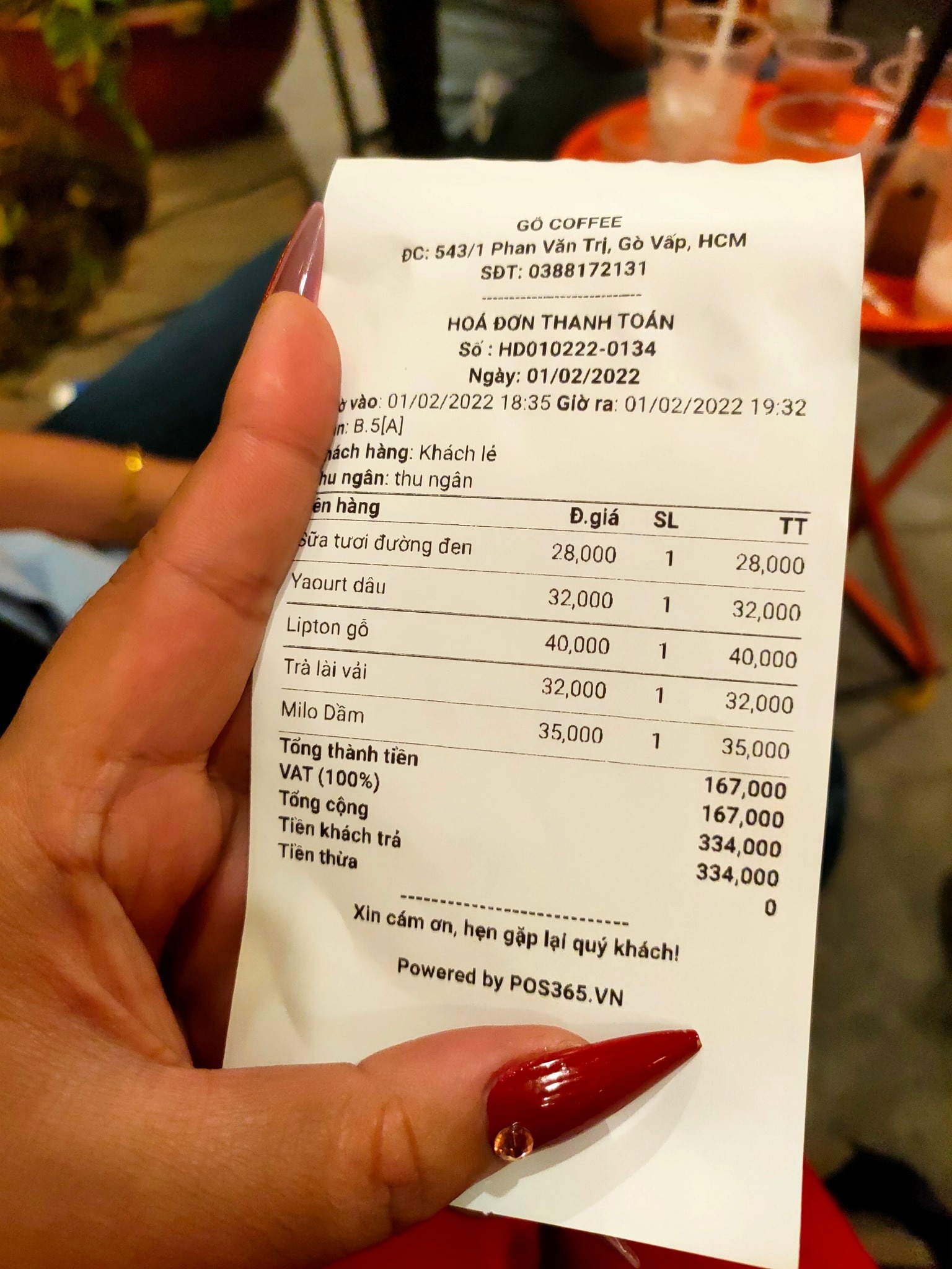 Quan ca phe o TP.HCM bi to thu 100% phi VAT ngay Tet anh 1