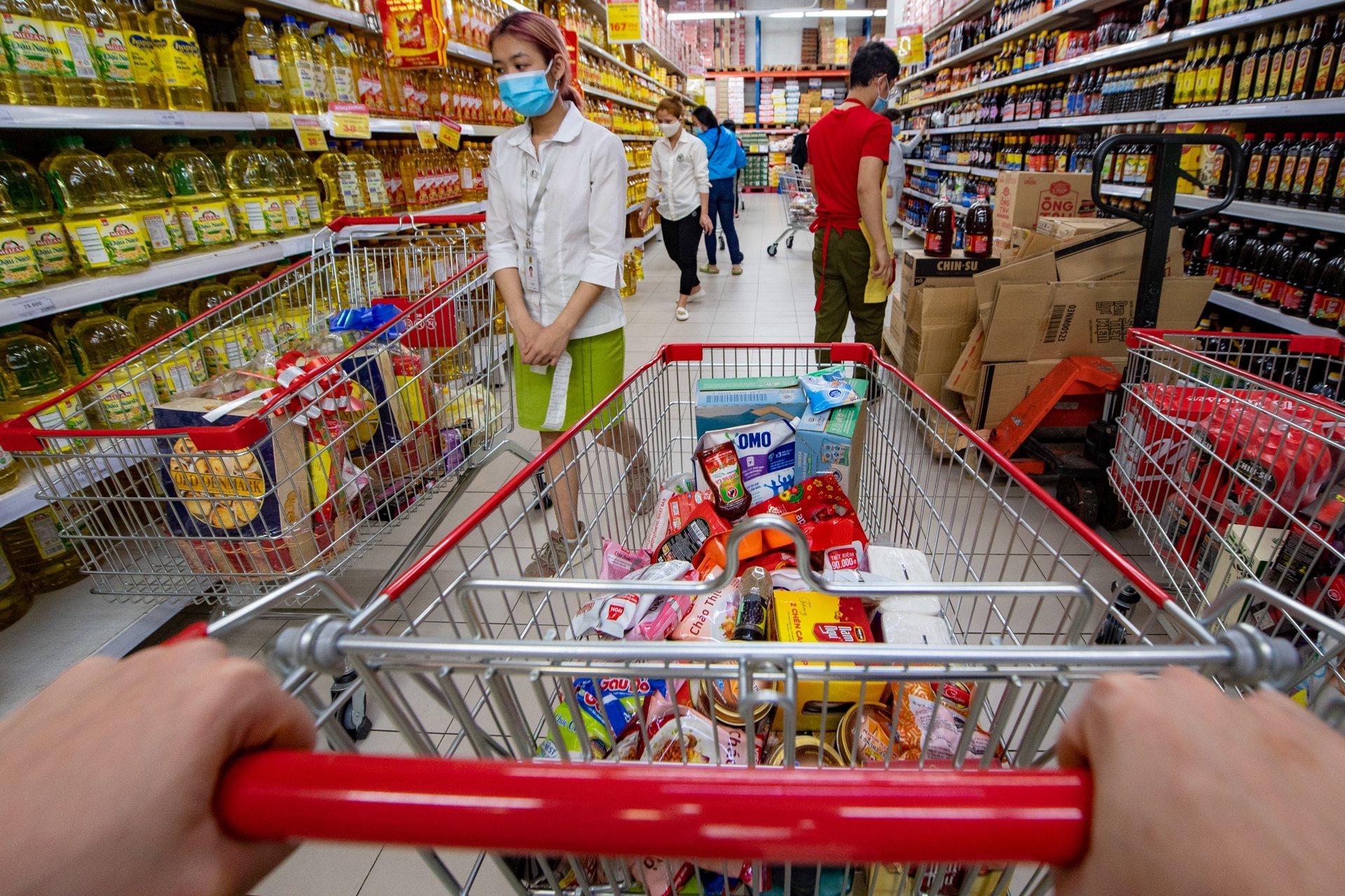 Can doi tai chinh khi lan dau ra o rieng anh 3