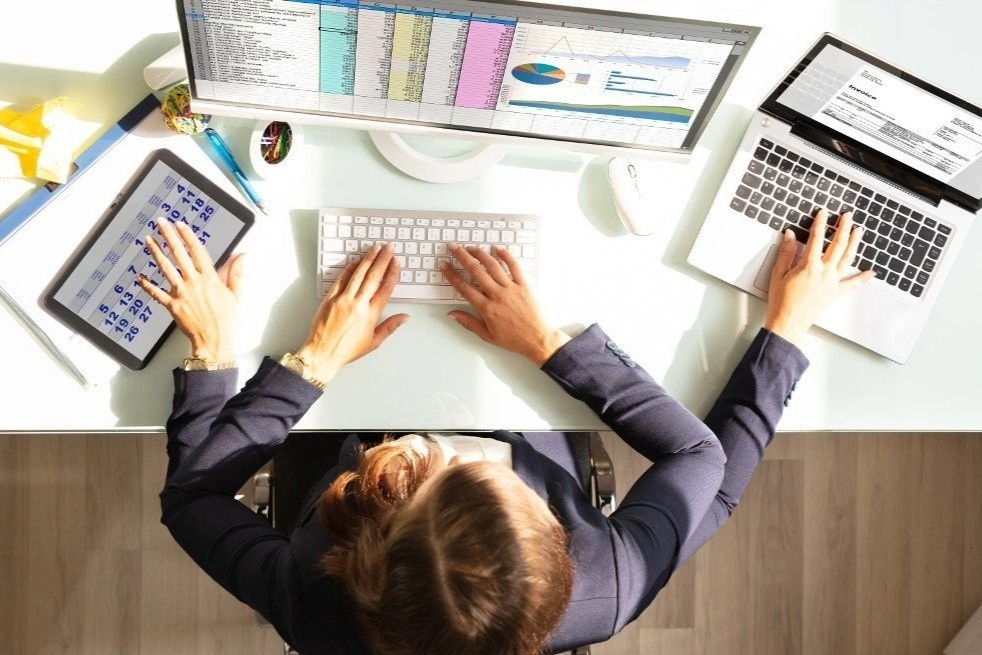 Cach can bang cong viec chinh va viec part-time hinh anh