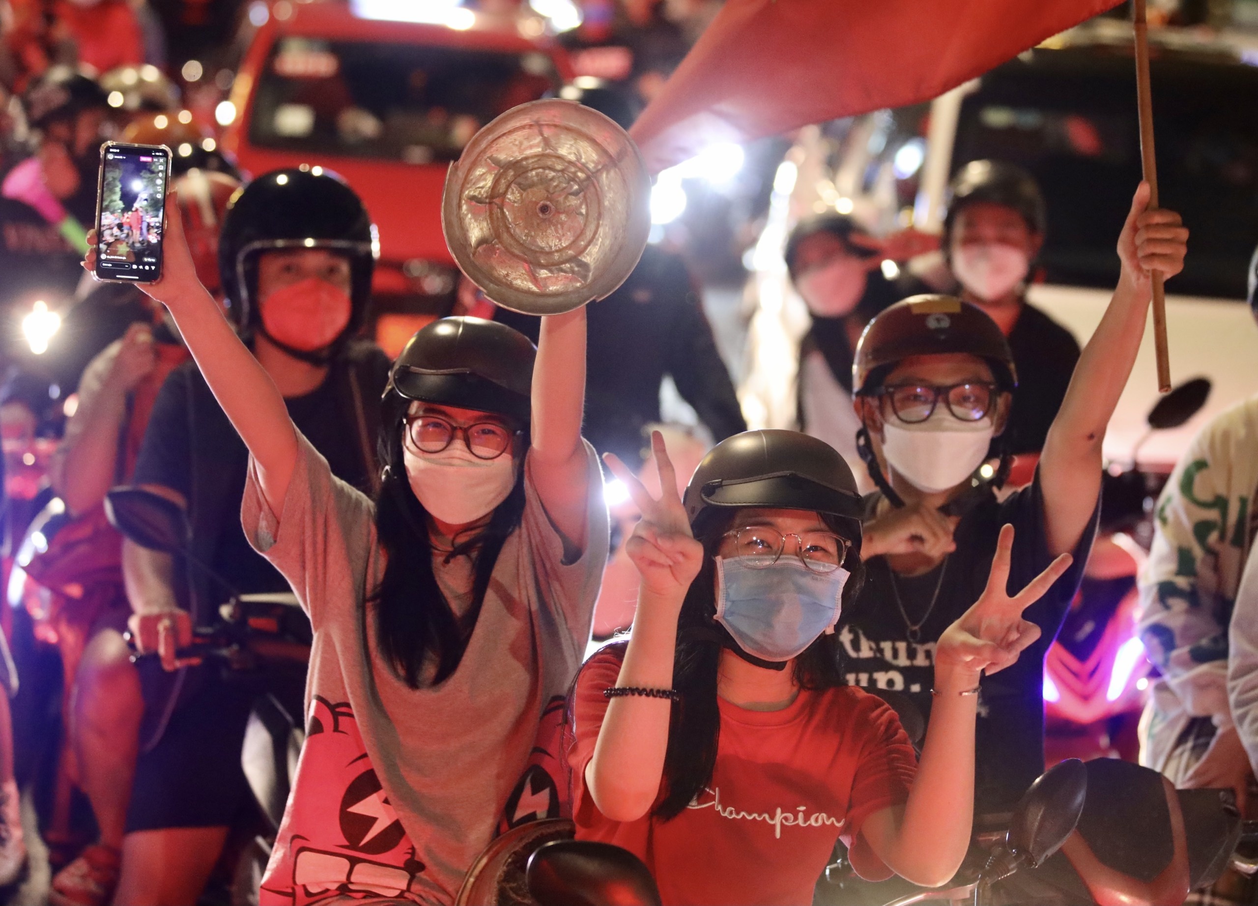 Nguoi dan di bao sau khi Viet Nam vo dich SEA Games anh 7