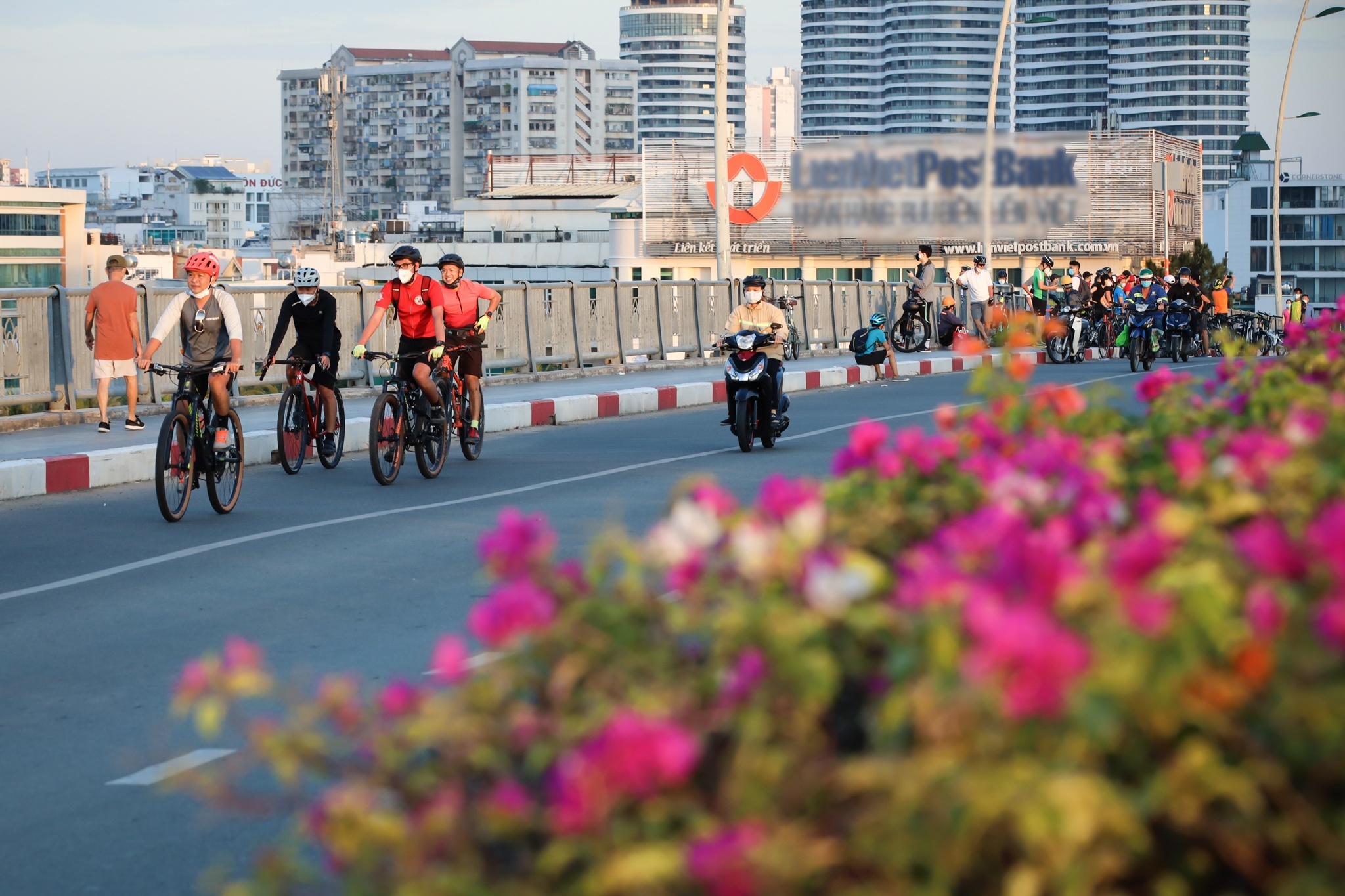 cat giam trong bao gia anh 3