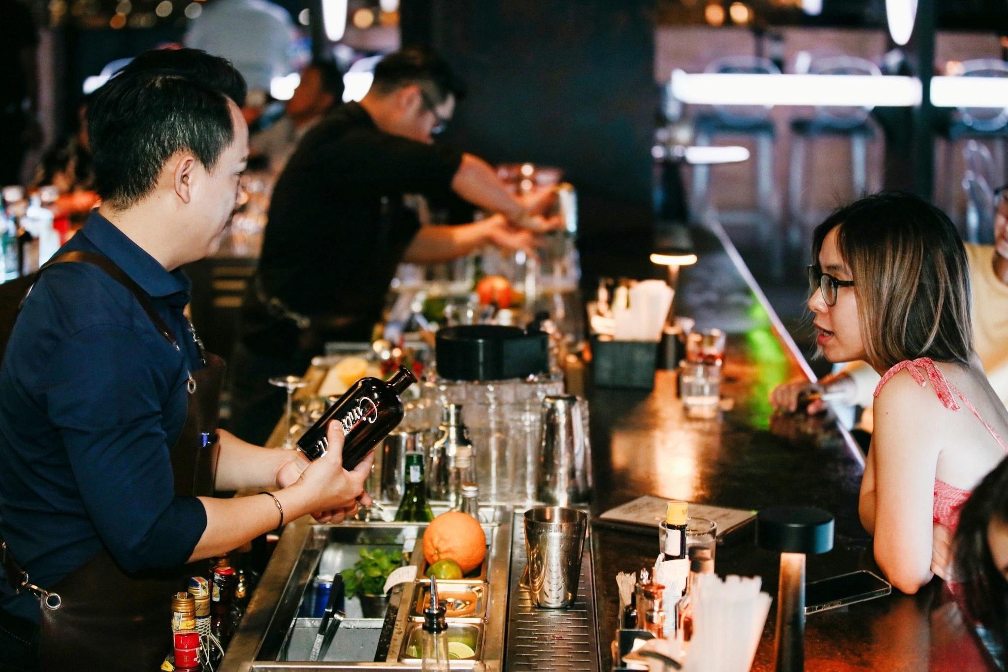 Sky bar o TP.HCM: 'Phai cai tien de hut khach quoc te' hinh anh