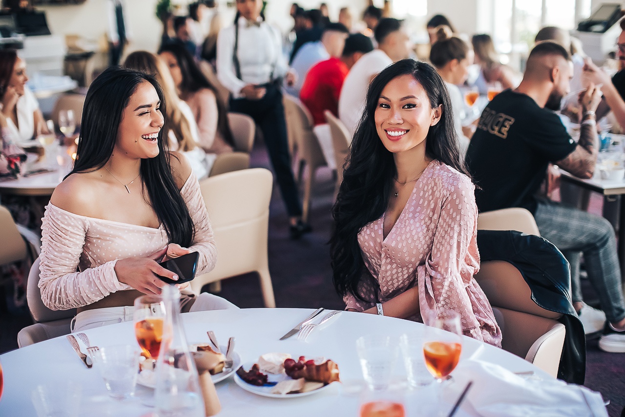 Bua an brunch o Dubai anh 2