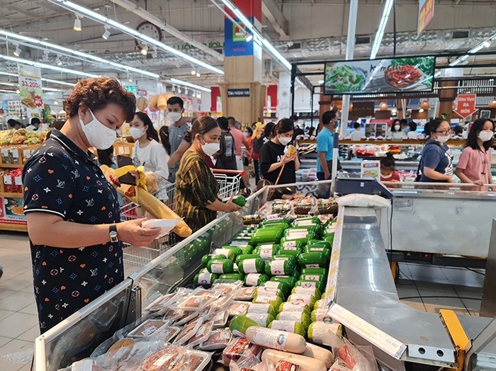 Đi chợ trong bão giá ảnh 1 Di cho trong bao gia anh 1