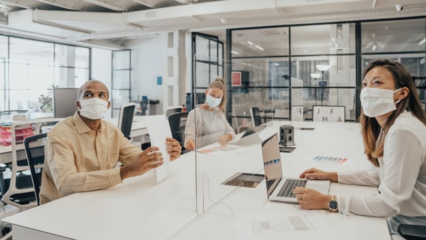 Lam phat tac dong dan van phong anh 1