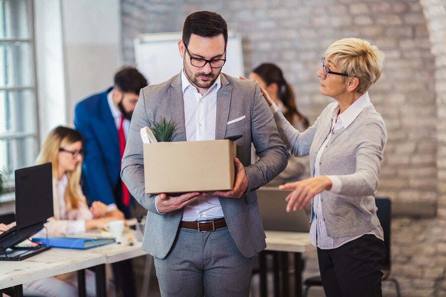 sa thai nhan vien anh 3