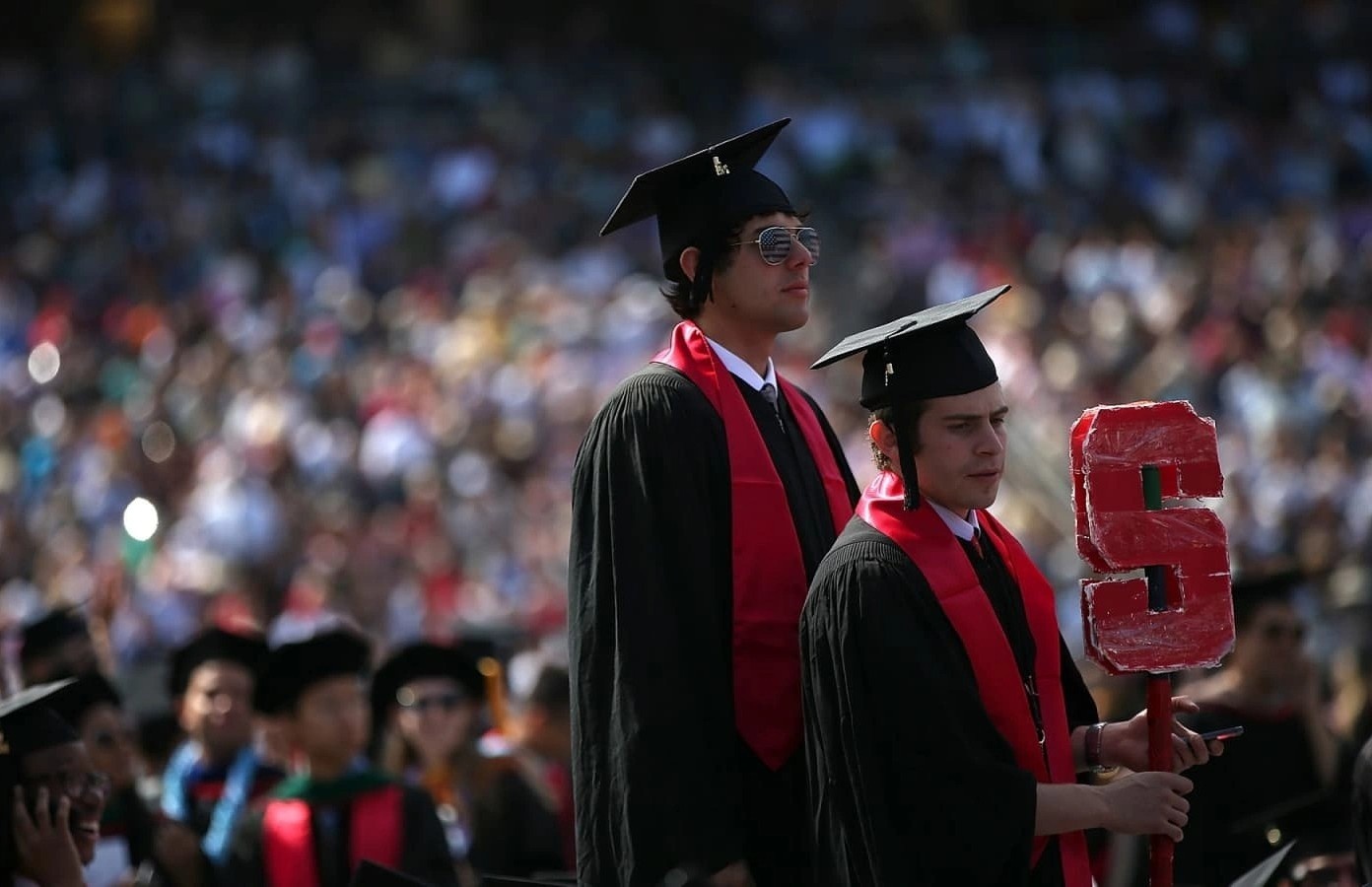 Tuyen sinh tai truong dai hoc tinh hoa My anh 1