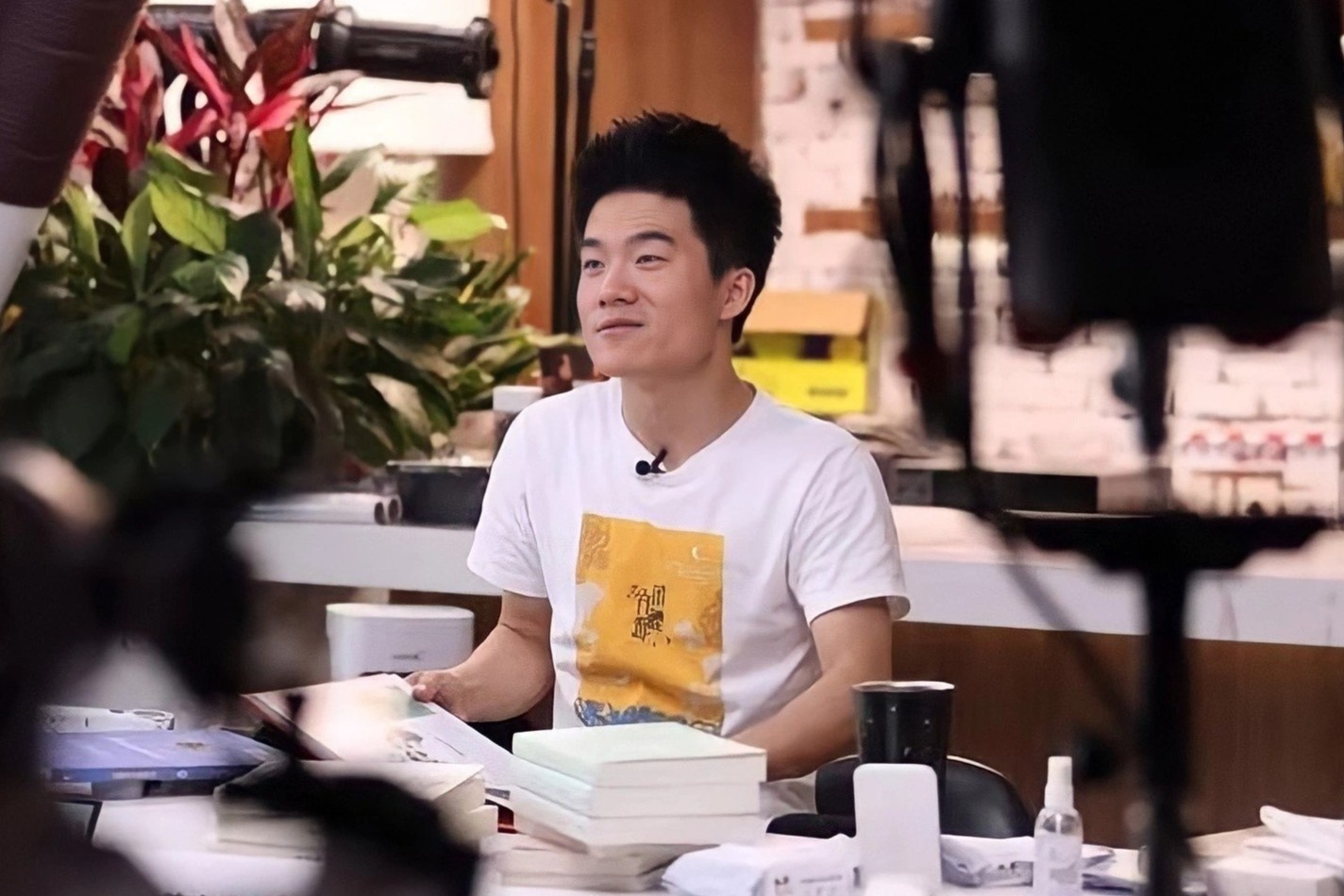 Gia su Trung Quoc ban hang online anh 3