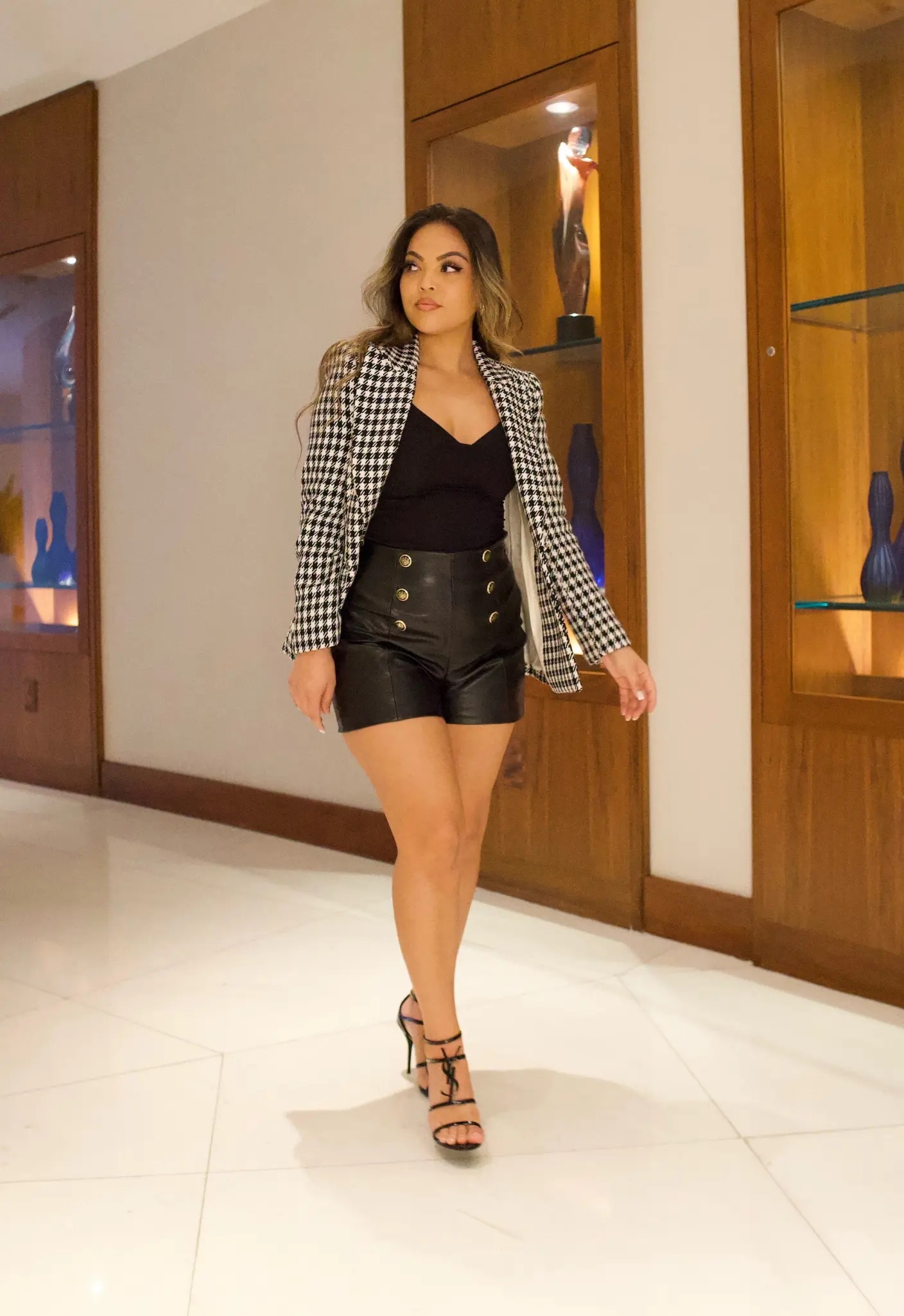 mac bra di lam anh 2