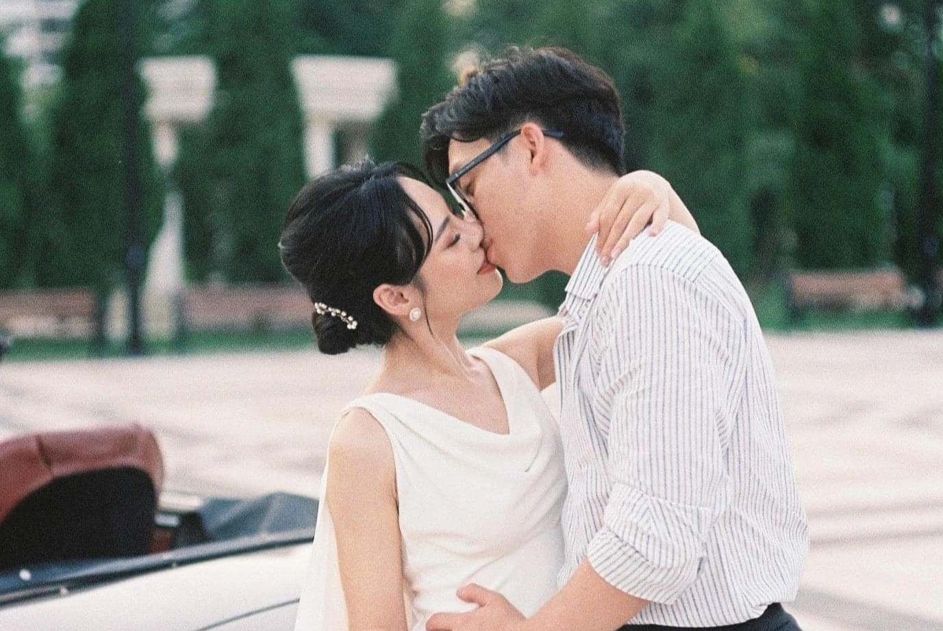 Chi manh tay cho dam cuoi bi mat, khoa hoc tien hon nhan hinh anh