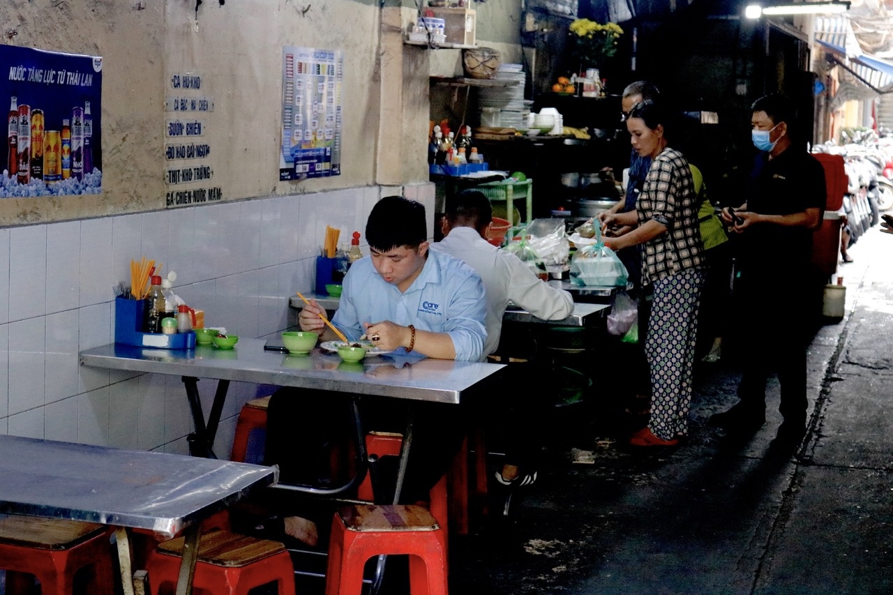 dan van phong sau tet anh 4