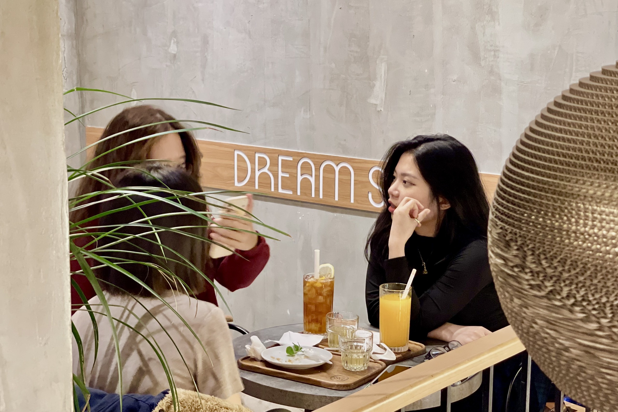 quan ca phe danh bai anh 3