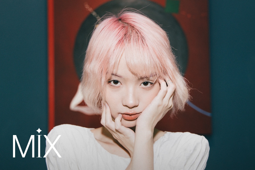 'An gian' chieu cao khi chon outfit toi gian hinh anh