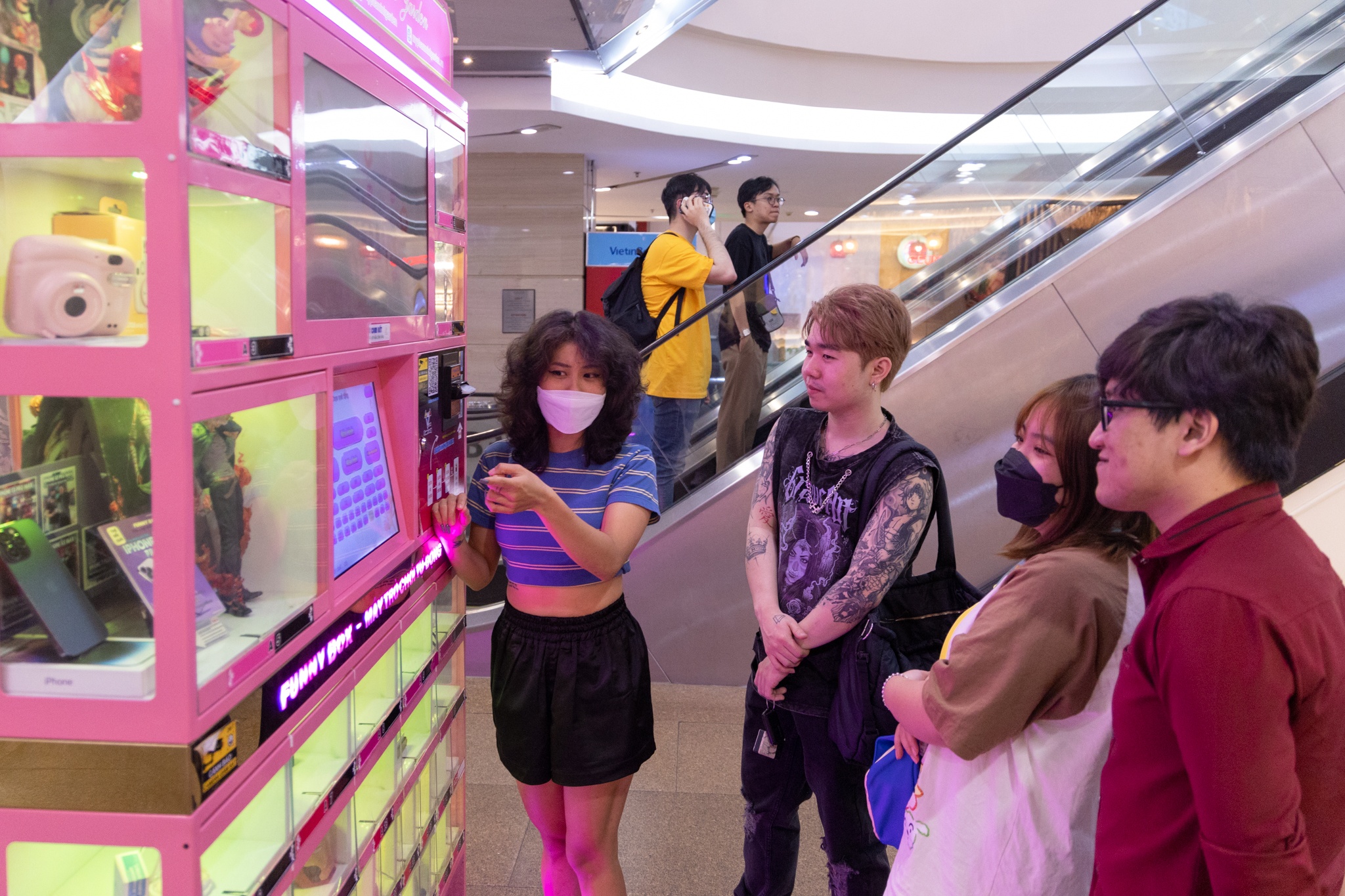 Trung tam thuong mai anh 3