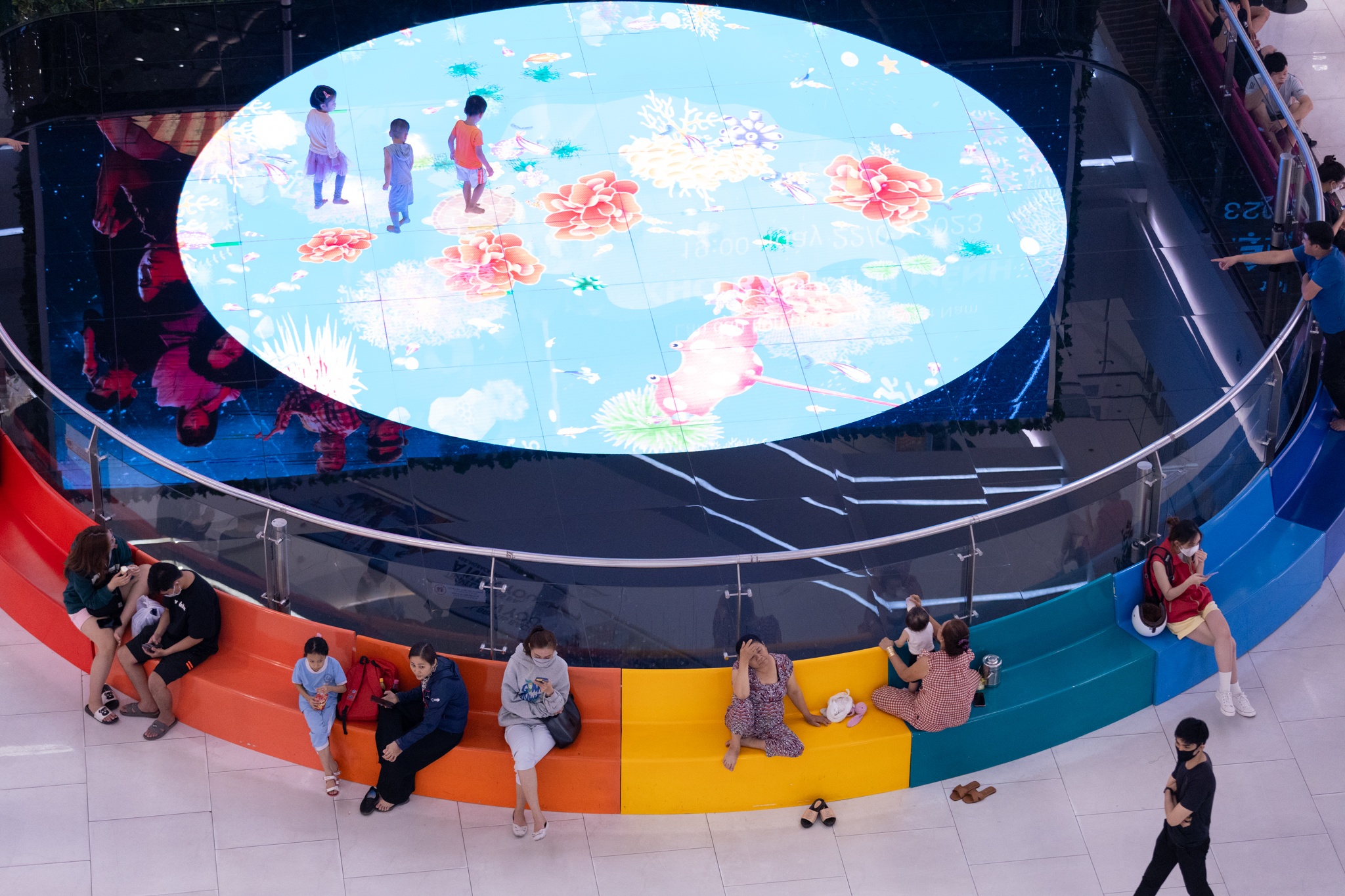 Trung tam thuong mai anh 2