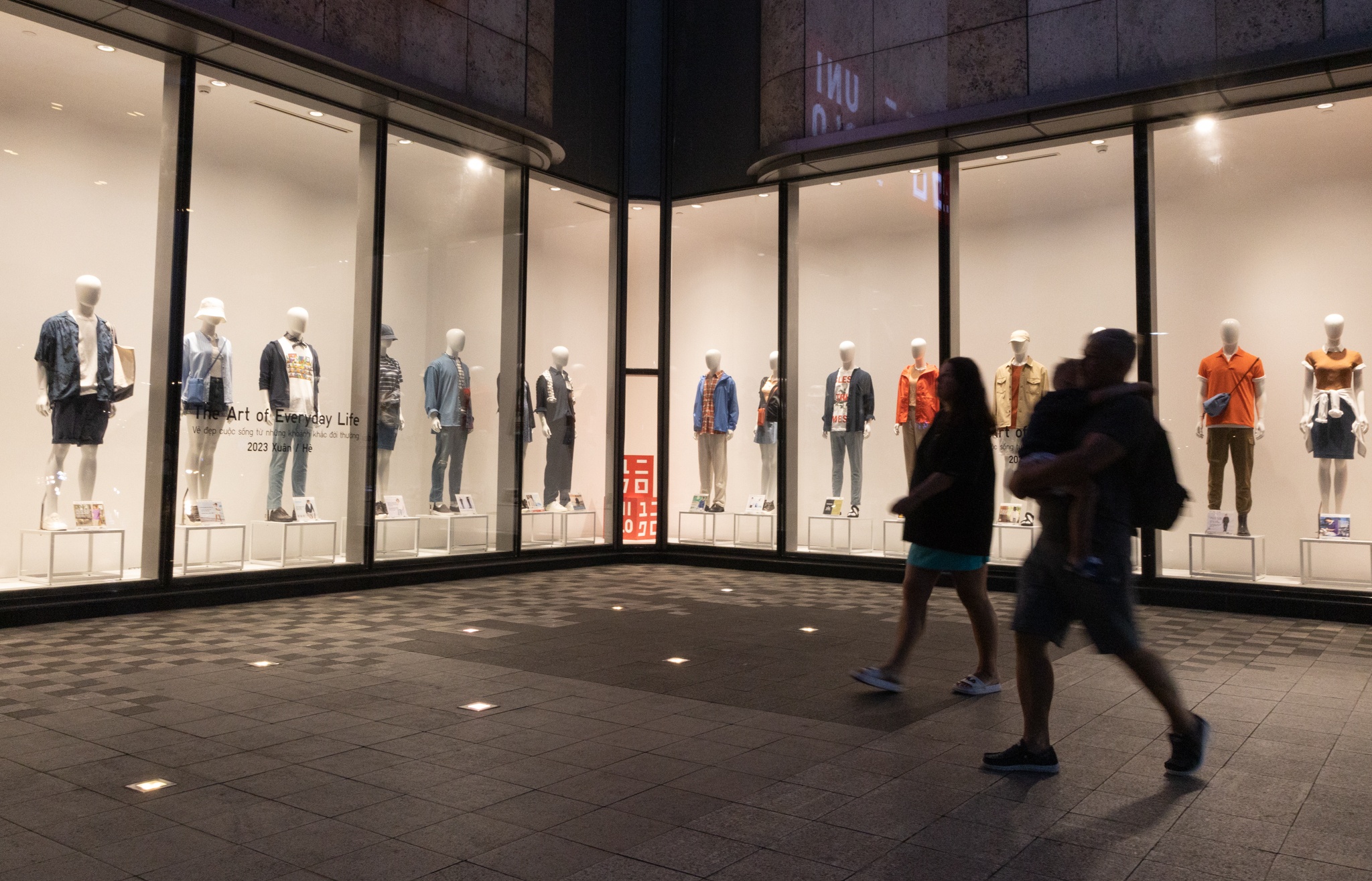 Trung tam thuong mai anh 9