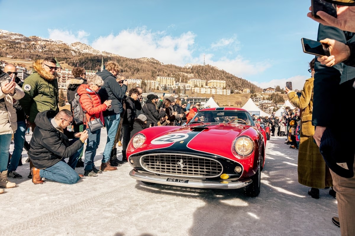 gioi sieu giau dua xe anh 1