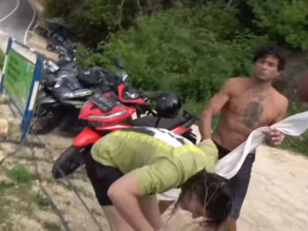 Khach du lich Bali anh 1