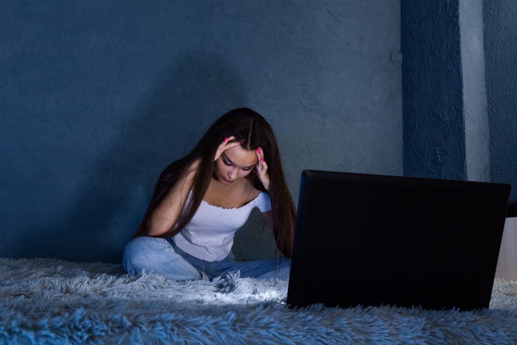 ghep mat vao clip nong anh 2