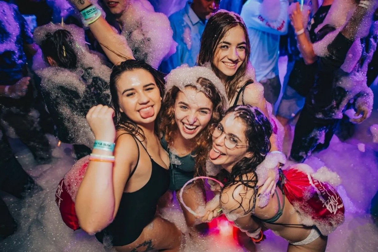 Cai chet cua cac quan bar o Sydney hinh anh