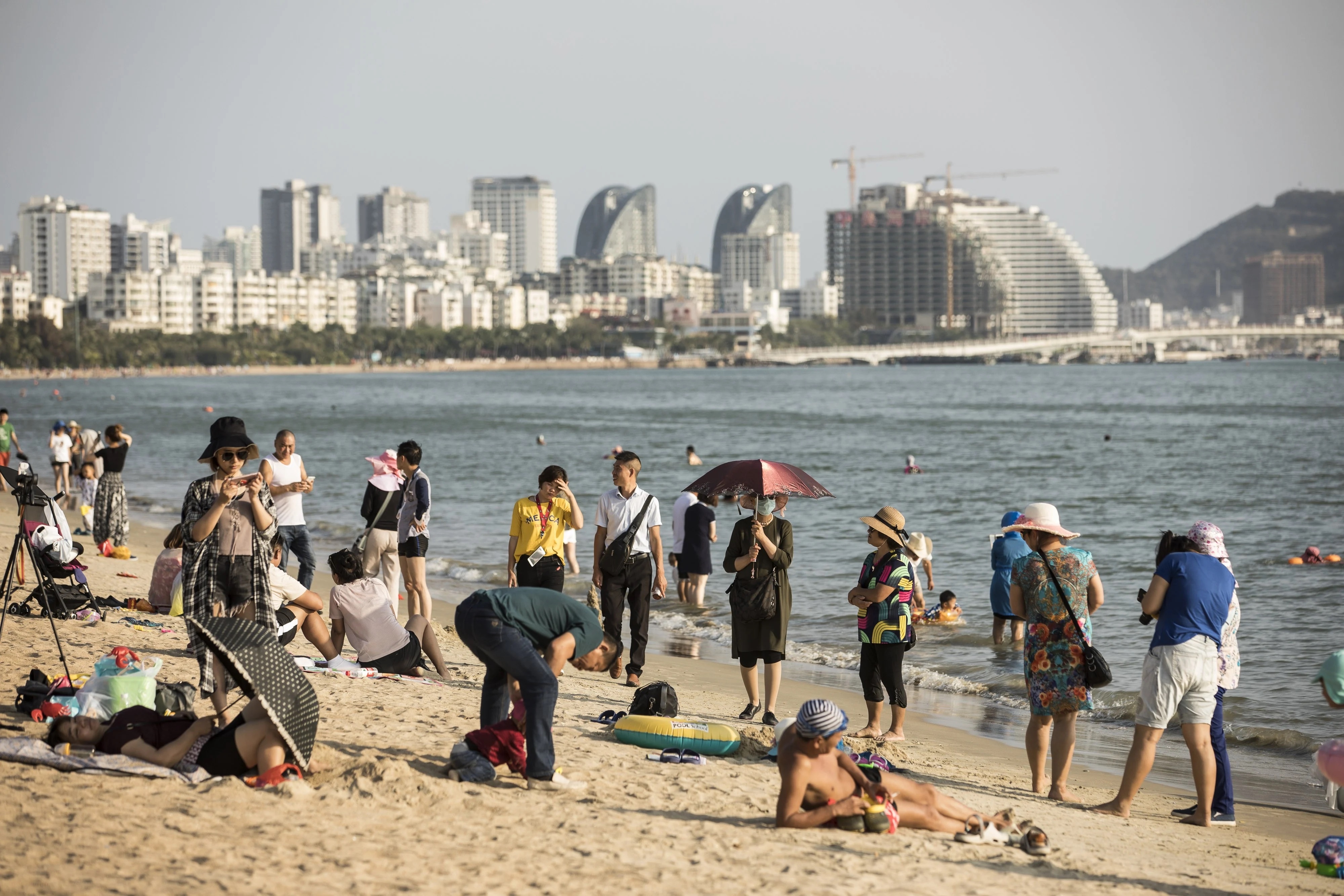 Nhan vien Trung Quoc anh 1