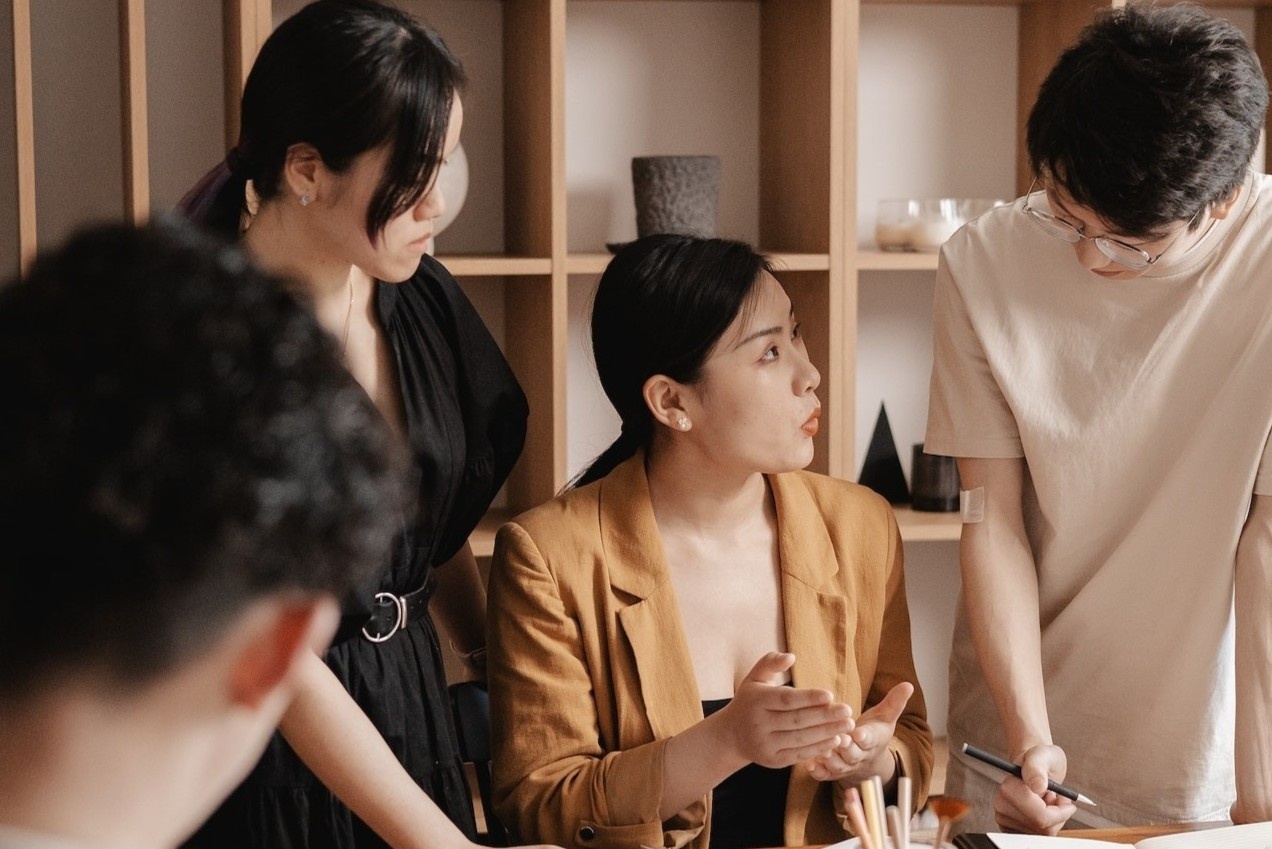 thu hai toi thieu anh 2