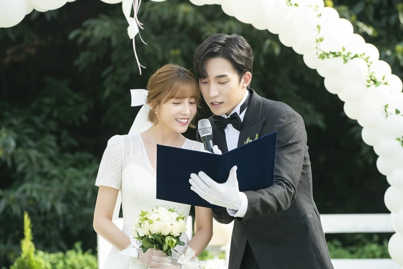 Bung no mai moi o Han Quoc hinh anh