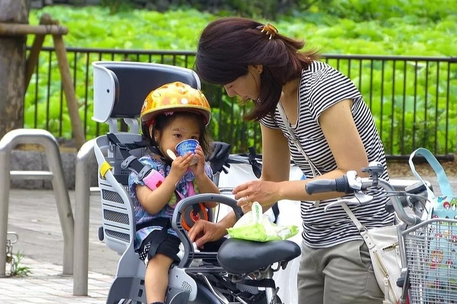 So gia dinh co con nho tai Nhat Ban thap ky luc hinh anh