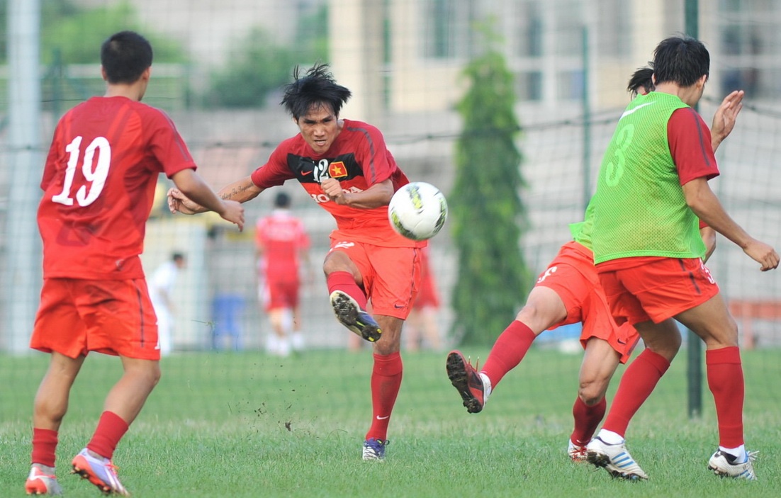DT Viet Nam hung khoi truoc vong loai Asian Cup 2014 hinh anh