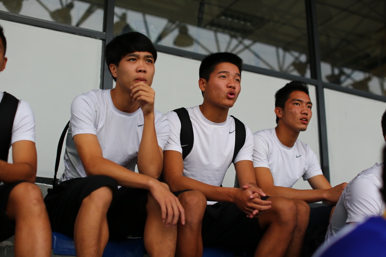 U19 Viet Nam du khan, tham do doi thu hinh anh