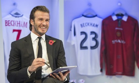 Beckham tiet lo tung bi trom nhin len luc dang ngu hinh anh