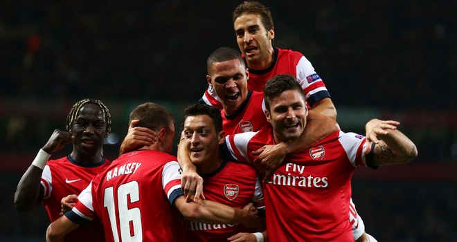 Den ca Barcelona cung phai ne so 'tien tan' cua Arsenal hinh anh