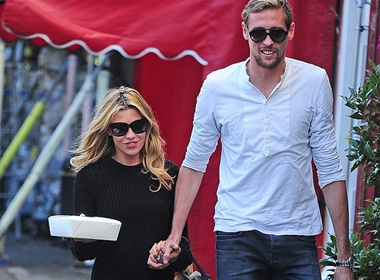 Vo gianh ve vot, 'seu vuon' Crouch hon ho ra mat hinh anh