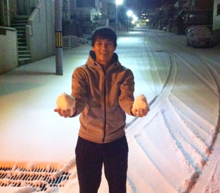 Cong Vinh thich thu nghich tuyet o Nhat Ban hinh anh