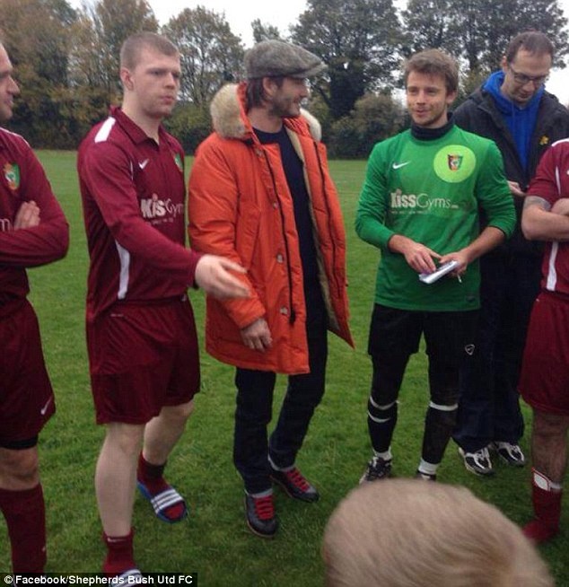 David Beckham bat dau san tai nang tre? hinh anh