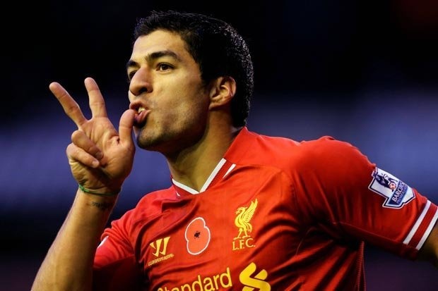Suarez choi troi muon phi co rieng bay ve Liverpool hinh anh